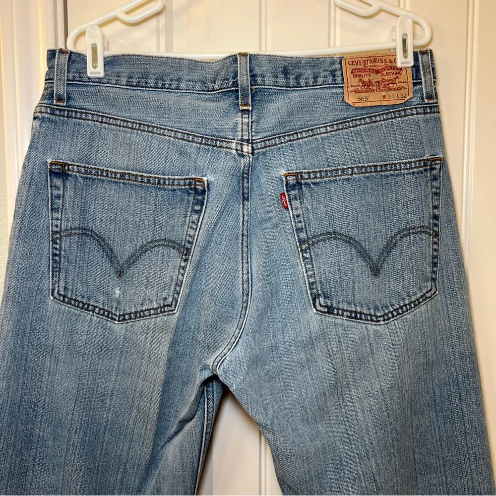 Levis timeless loose
